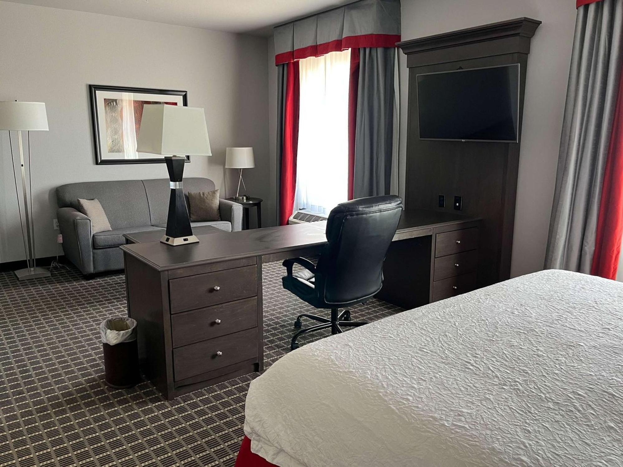 Quality Inn & Suites Pearsall Экстерьер фото