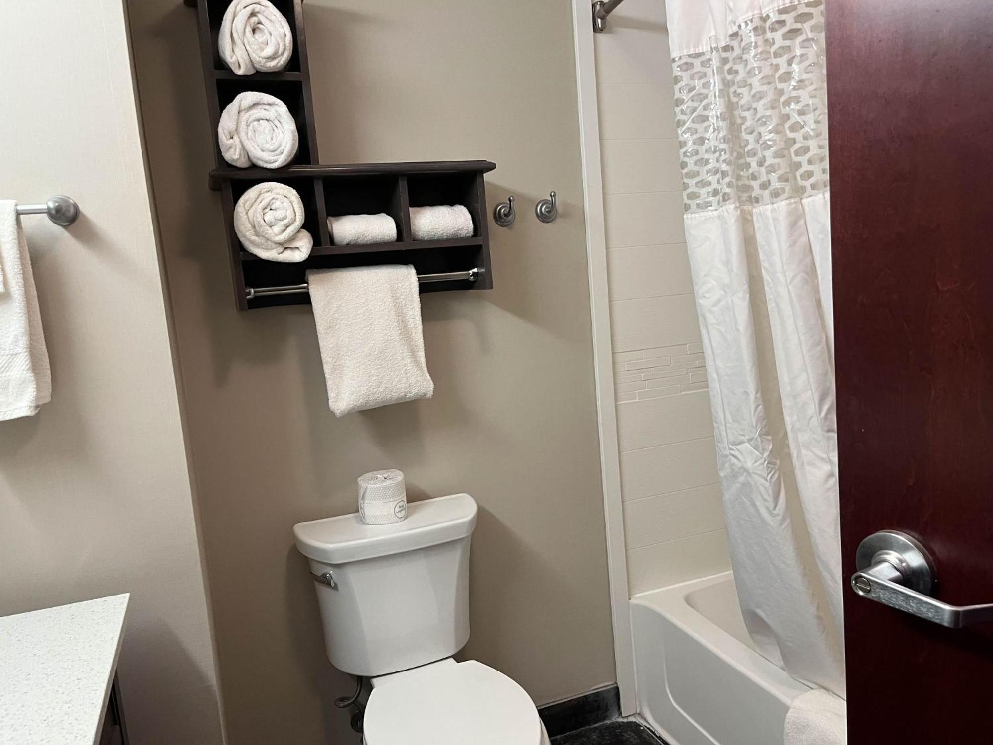 Quality Inn & Suites Pearsall Экстерьер фото