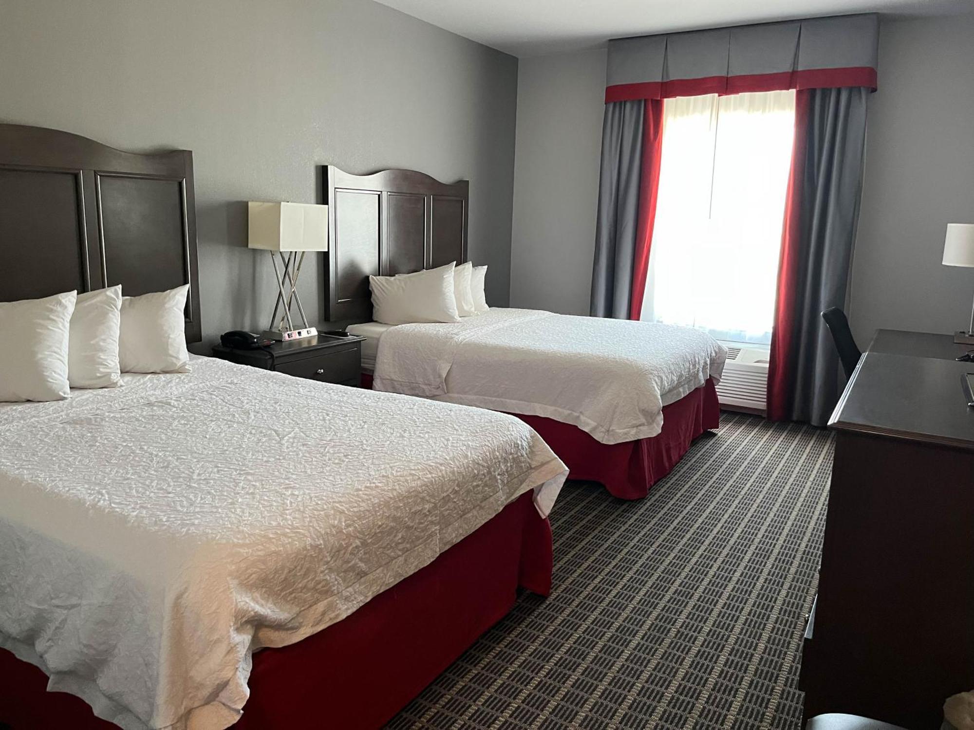 Quality Inn & Suites Pearsall Экстерьер фото