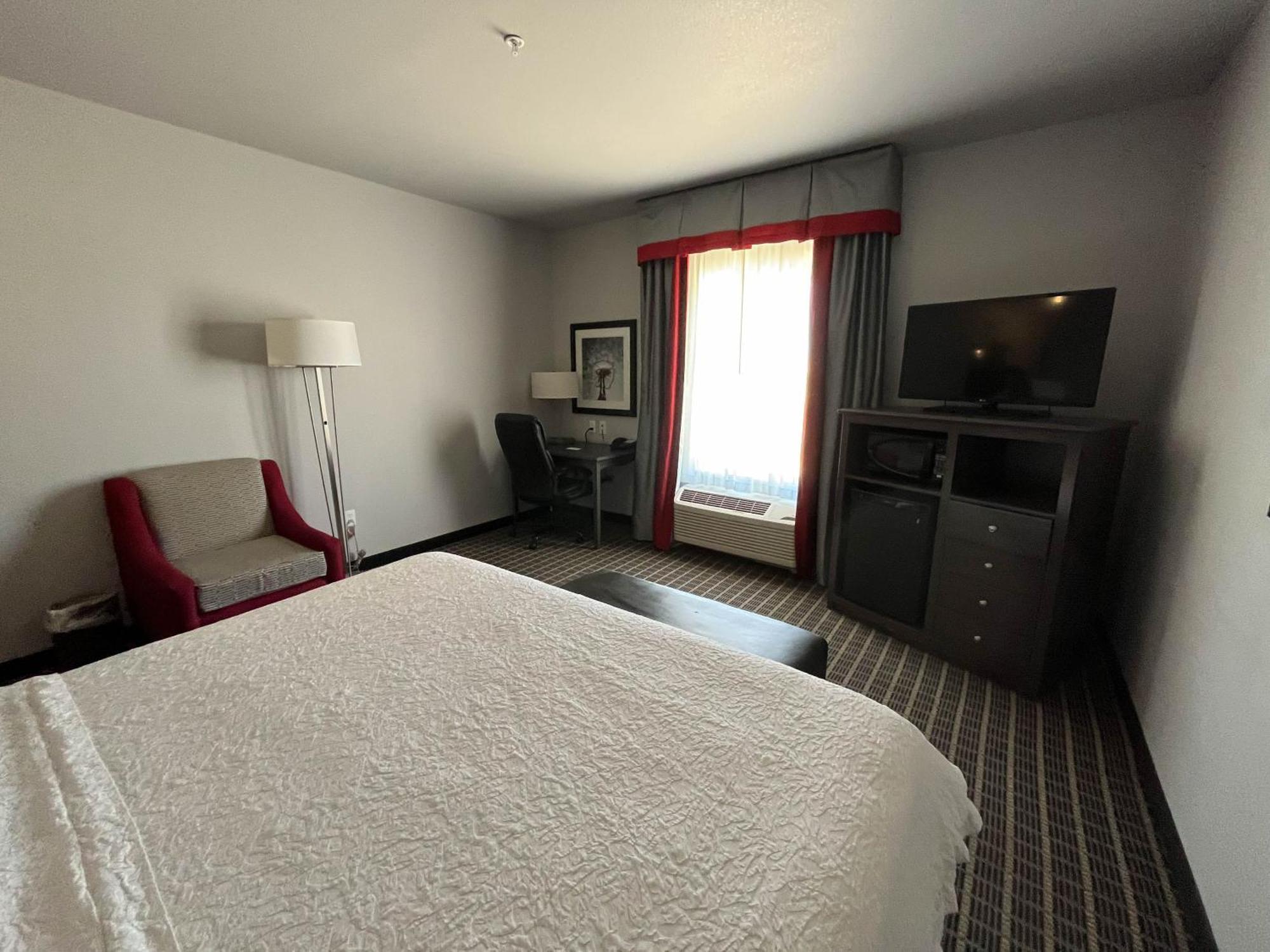 Quality Inn & Suites Pearsall Экстерьер фото