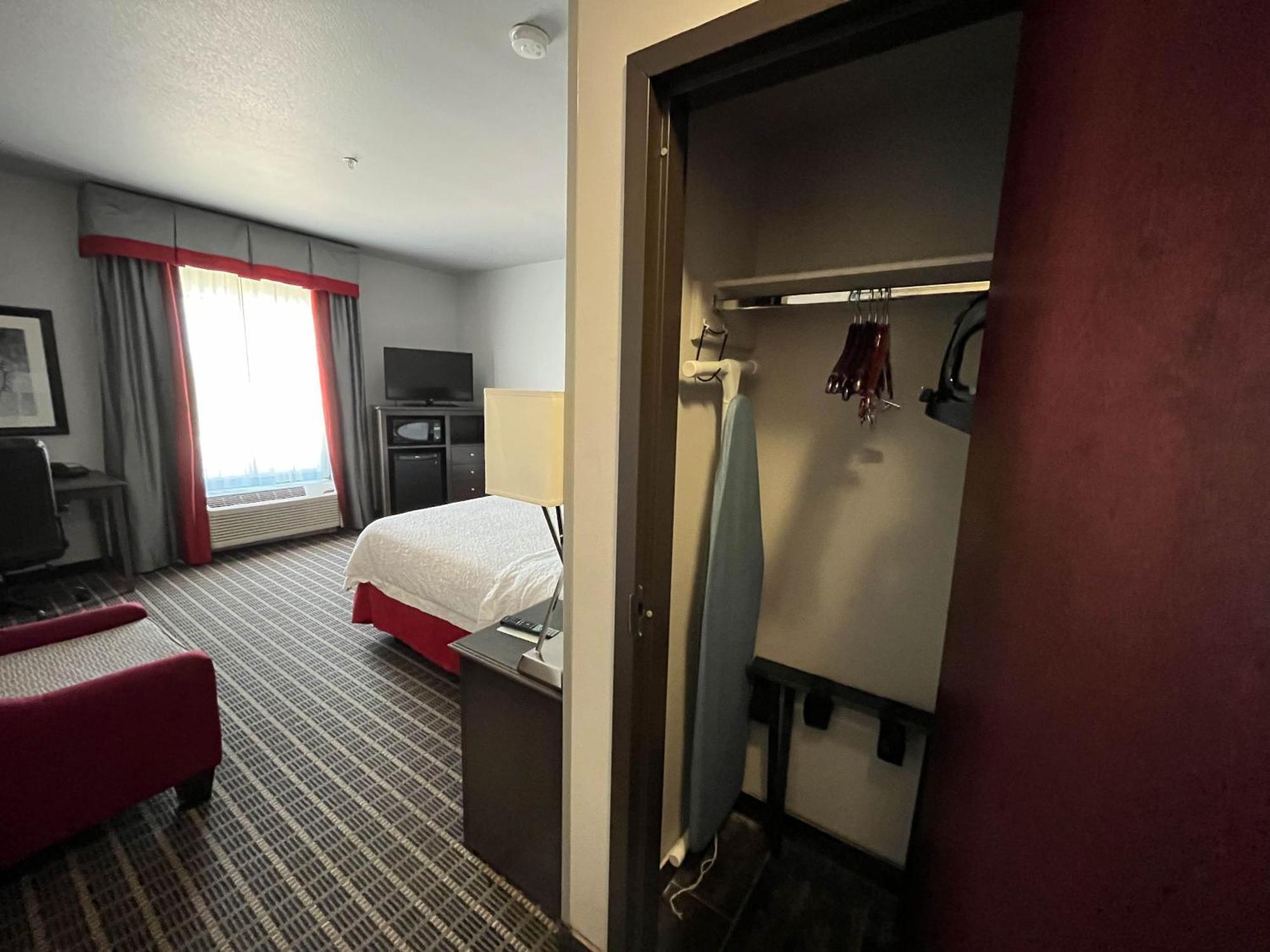 Quality Inn & Suites Pearsall Экстерьер фото